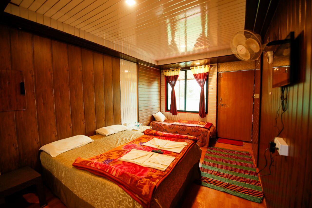 Tai Niwas Cottage Mahābaleshwar Esterno foto
